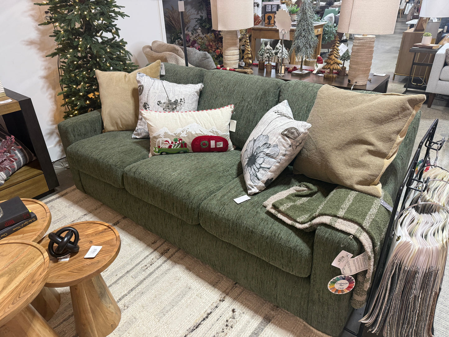 Caverra Sofa - Olive - BHF